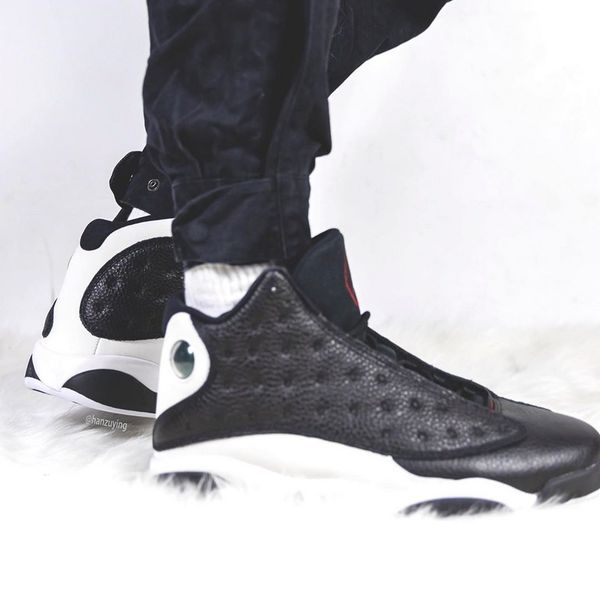 nkj13a 2020 men basketball shoes 414571-061 air 13 reverse he got game retro black white gym red 13s carbon fiber sneakers
nkj13a 2020 men basketball shoes 414571-061 air 13 reverse he got game retro black white gym red 13s carbon fiber sneakers