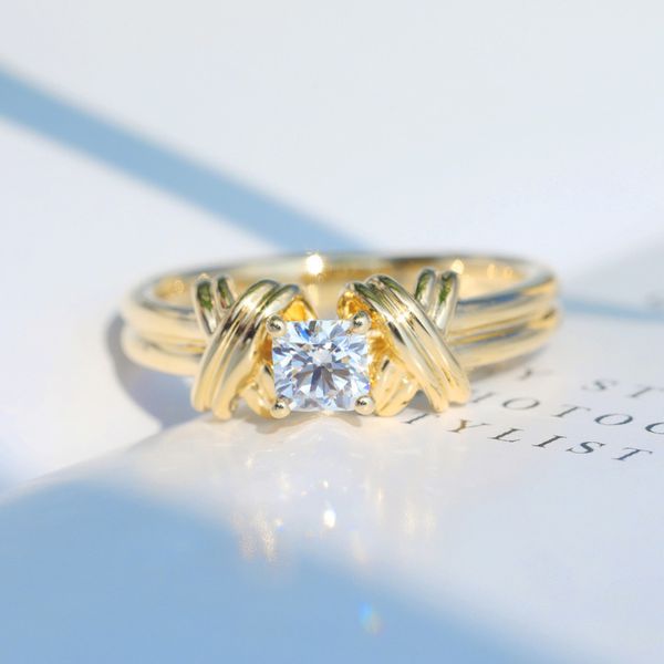 14k lust single diamond finger interweave decorative pattern point diamond ring finger woman ornaments, Silver
14k lust single diamond finger interweave decorative pattern point diamond ring finger woman ornaments, Silver