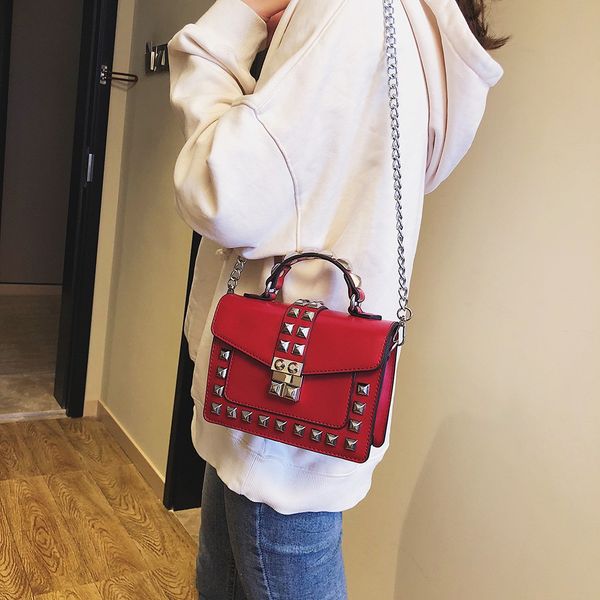 2019 bags women fashion simple commute briefcase summer new small square bag wild shoulder messenger bag #r20
2019 bags women fashion simple commute briefcase summer new small square bag wild shoulder messenger bag #r20