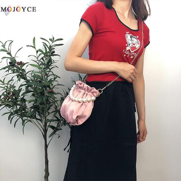 satin pleated shoulder bag women classic texture creative delicate design chic pearl handle totes messenger small handbags
satin pleated shoulder bag women classic texture creative delicate design chic pearl handle totes messenger small handbags