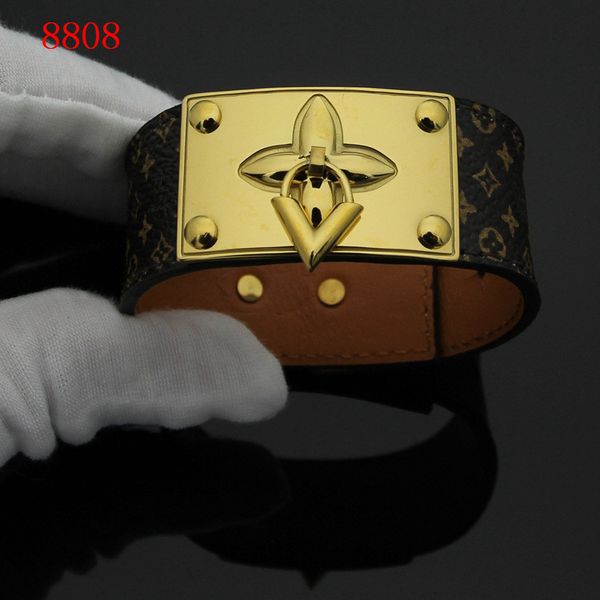 new arrival 316l titanium steel bangle with metal clasp 2.5cm width brand name for man and women bracelet geniune leather in 22.5cm w6, Golden;silver
new arrival 316l titanium steel bangle with metal clasp 2.5cm width brand name for man and women bracelet geniune leather in 22.5cm w6, Golden;silver