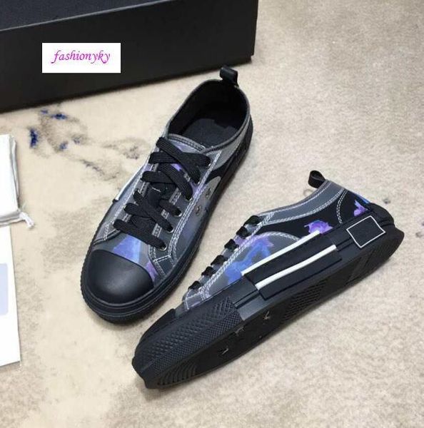 classics b23 "single m classic as the main vision, in the way of large-area printing on the upper sweethearts shoes size 39, Black
classics b23 "single m classic as the main vision, in the way of large-area printing on the upper sweethearts shoes size 39, Black