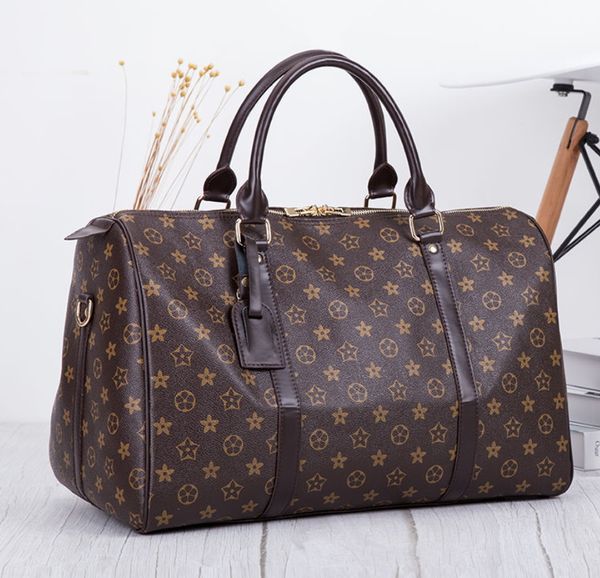 large capacity women travel bags famous classical designer men shoulder duffel bags carry on luggage
large capacity women travel bags famous classical designer men shoulder duffel bags carry on luggage
