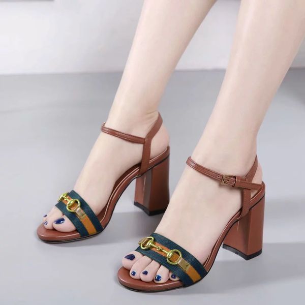 С Коробкой Женщина Тапочки Туфли на каблуках Сандалии Марка Натуральная Кожа Тапочки Лучшее Качество Мода Scuffs Тапочки Повседневная обувь Бесплатно DHL by shoe02 
С Коробкой Женщина Тапочки Туфли на каблуках Сандалии Марка Натуральная Кожа Тапочки Лучшее Качество Мода Scuffs Тапочки Повседневная обувь Бесплатно DHL by shoe02