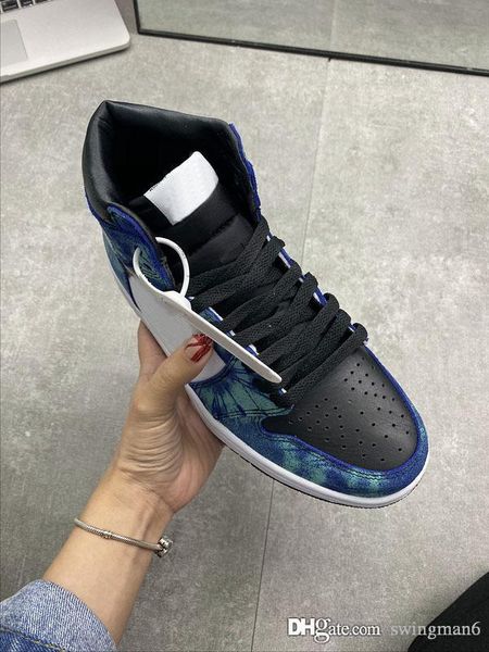 est air aauthentic 1 high og retro wmns tie-dye basketball shoes aurora green woman man sports sneakers cd0461-100 with box
est air aauthentic 1 high og retro wmns tie-dye basketball shoes aurora green woman man sports sneakers cd0461-100 with box