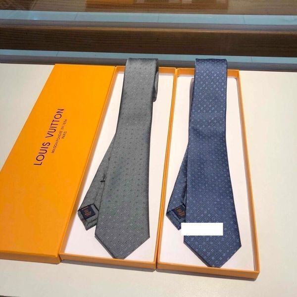lou 2019 the new men's tie, a low-key, luxurious color tie, a tie that shows the charm of men, Blue;purple
lou 2019 the new men's tie, a low-key, luxurious color tie, a tie that shows the charm of men, Blue;purple