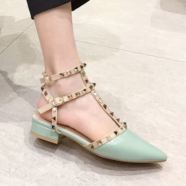 2020 summer women sandals t strap rivets sandal patent leather dress shoes white wedding shoes flat sandal zapatos mujer 8094n, Black
2020 summer women sandals t strap rivets sandal patent leather dress shoes white wedding shoes flat sandal zapatos mujer 8094n, Black