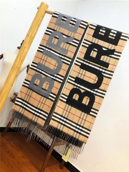 autumn/winter letter large pattern scarf high-end classic brand fashion female scarf size 180*30cm, Blue;gray
autumn/winter letter large pattern scarf high-end classic brand fashion female scarf size 180*30cm, Blue;gray