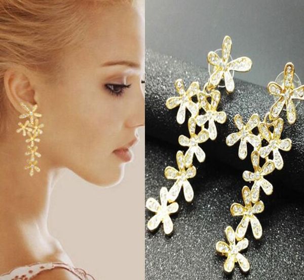 new vogue inserts diamond to restore ancient ways snowflake long paragraph earring fashionable and classic and delicate and eleg, Silver
new vogue inserts diamond to restore ancient ways snowflake long paragraph earring fashionable and classic and delicate and eleg, Silver