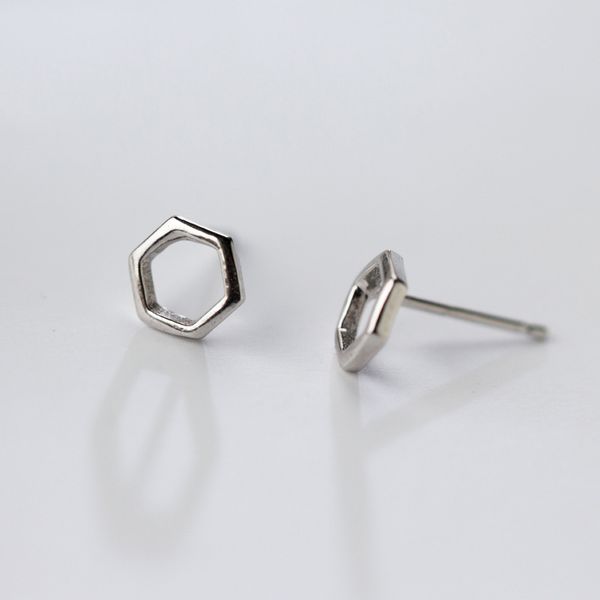mloveacc earrings 100% real 925 sterling silver hollow hexagon earrings for women fashion jewelry gift making, Golden;silver
mloveacc earrings 100% real 925 sterling silver hollow hexagon earrings for women fashion jewelry gift making, Golden;silver