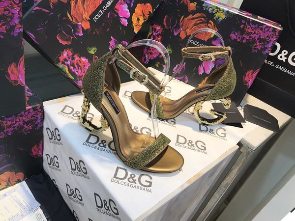 2020 designerluxury lady high heels 9cm nude pointed toes brandshoes beach sandals noble temperament wedding dress size 34-41 20022215t
2020 designerluxury lady high heels 9cm nude pointed toes brandshoes beach sandals noble temperament wedding dress size 34-41 20022215t