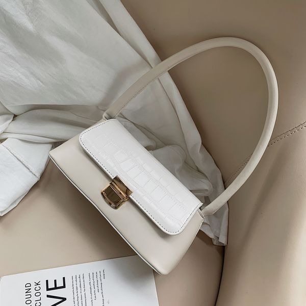 europe fashion female crocodile pattern tote bag 2019 new quality pu leather women's handbag small lock shoulder bags
europe fashion female crocodile pattern tote bag 2019 new quality pu leather women's handbag small lock shoulder bags