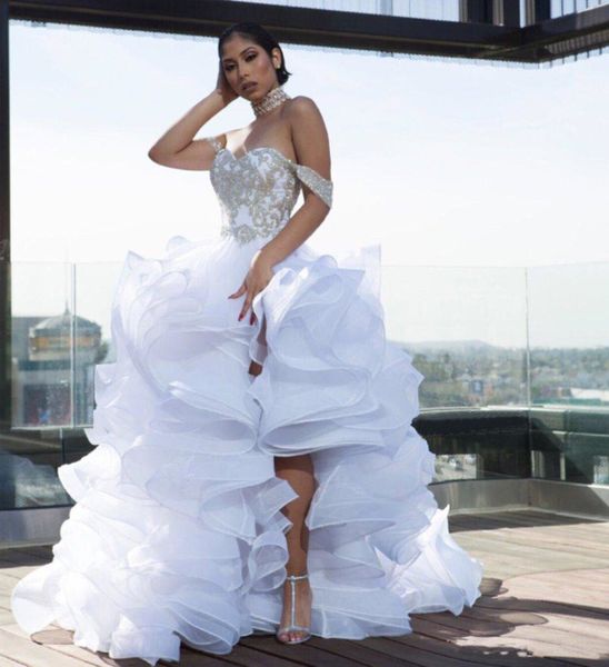 organza cascading ruffles side split a line wedding dresses 2020 off the shoulder lace appliques plus size african bridal gown, White
organza cascading ruffles side split a line wedding dresses 2020 off the shoulder lace appliques plus size african bridal gown, White