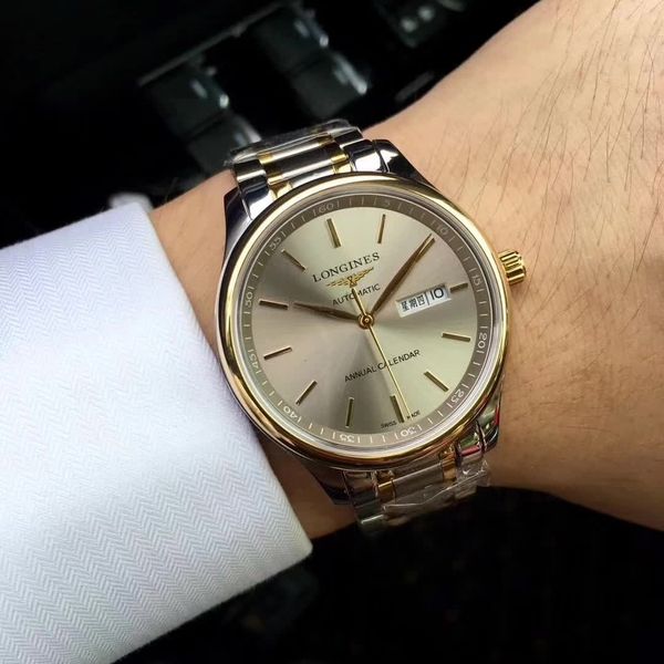 2020 style in box mens watch man wristwatches size 39*11mm @391205, Slivery;brown
2020 style in box mens watch man wristwatches size 39*11mm @391205, Slivery;brown