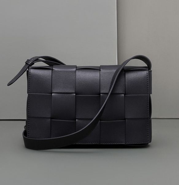 selling designer-handbags purses messenger women shoulder checkered famous woven plaid retro bags crossbody clutch bags knitting 20 xqsh, Red;black
selling designer-handbags purses messenger women shoulder checkered famous woven plaid retro bags crossbody clutch bags knitting 20 xqsh, Red;black