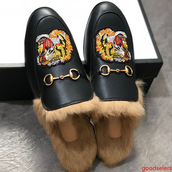 men mules flats fur slippers slippers fashion loafers embroidery princetown tiger shoes furry slides muller slipper shoes w1
men mules flats fur slippers slippers fashion loafers embroidery princetown tiger shoes furry slides muller slipper shoes w1