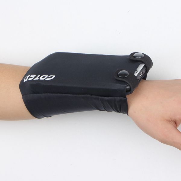 outdoor sports wrist pack elasticity close to the body mini cartoon arm pack 7-inch mobile yoga card key handbag
outdoor sports wrist pack elasticity close to the body mini cartoon arm pack 7-inch mobile yoga card key handbag