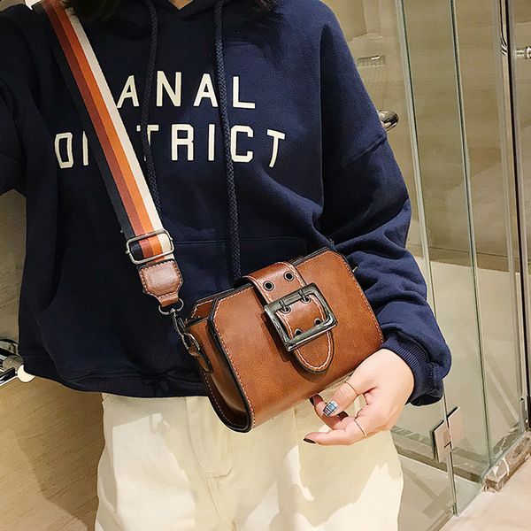 новый элегантный сумка кожа широкополосный crossbody сумка женщины подарки женская мода лоскут crossbody сумки
новый элегантный сумка кожа широкополосный crossbody сумка женщины подарки женская мода лоскут crossbody сумки
