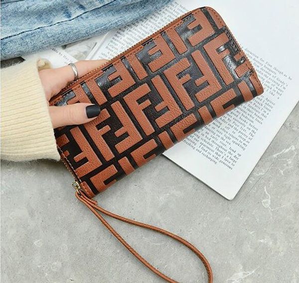 Long wallet female 2019 new winter embo ed multi card zipper wallet large capacity handbag female handhold
Long wallet female 2019 new winter embo ed multi card zipper wallet large capacity handbag female handhold