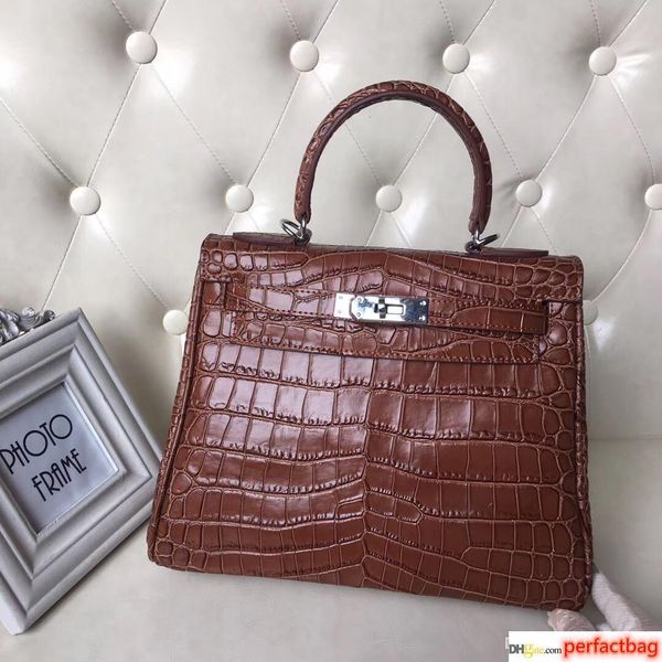 28cm 2019 brand alligator women totes silver hardware shoulder bags with lock lady cowhide genuine leather fashion handbag wholesale
28cm 2019 brand alligator women totes silver hardware shoulder bags with lock lady cowhide genuine leather fashion handbag wholesale