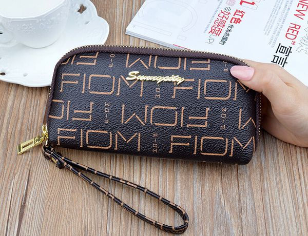 printed clutch bag female large capacity shell type 2019 new mobile phone bag fashion zipper wallet, Black;red
printed clutch bag female large capacity shell type 2019 new mobile phone bag fashion zipper wallet, Black;red