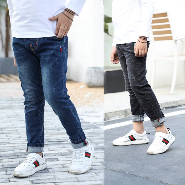 2020 wear men's medium and large children's casual children's denim casual pants jeans and jeans pants thin fashion, Blue
2020 wear men's medium and large children's casual children's denim casual pants jeans and jeans pants thin fashion, Blue