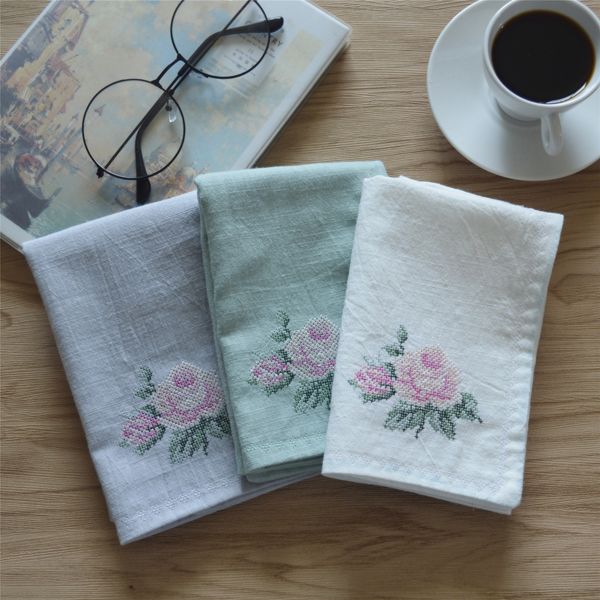 time ~ still open embroidery flower pretty woman handkerchief silk art set small pure and fresh and absorb time the wedding, Black;blue
time ~ still open embroidery flower pretty woman handkerchief silk art set small pure and fresh and absorb time the wedding, Black;blue