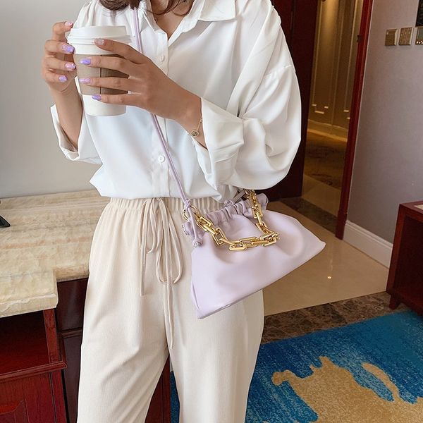 fashionable ladies open bag large chain dumpling bags high capacity pu cowhide women shoulder bags waterproof and wear-resistant
fashionable ladies open bag large chain dumpling bags high capacity pu cowhide women shoulder bags waterproof and wear-resistant