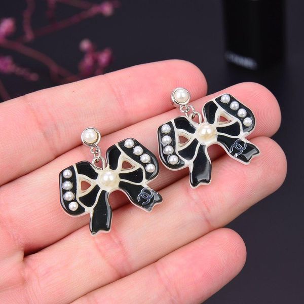 women jewelry ladies charm earrings new brooch + beautiful gift box lk19112372, Golden
women jewelry ladies charm earrings new brooch + beautiful gift box lk19112372, Golden