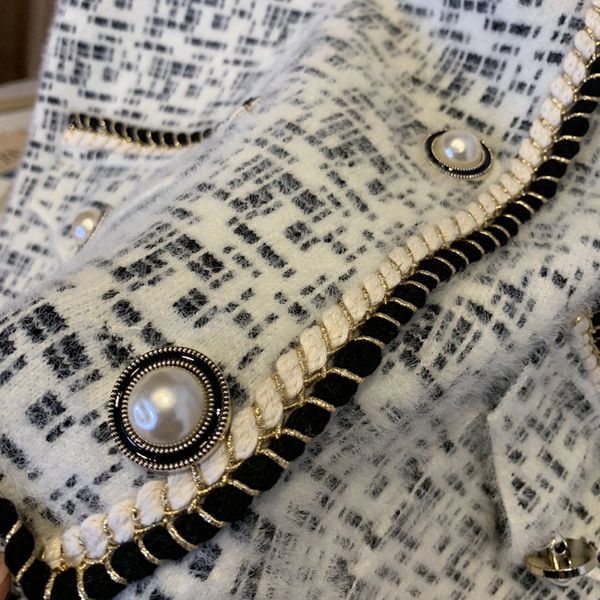 stature autumn and winter small fragrance style pattern net red sleeveless vest jacket waistcoat waistcoat waistcoat, Black;white
stature autumn and winter small fragrance style pattern net red sleeveless vest jacket waistcoat waistcoat waistcoat, Black;white