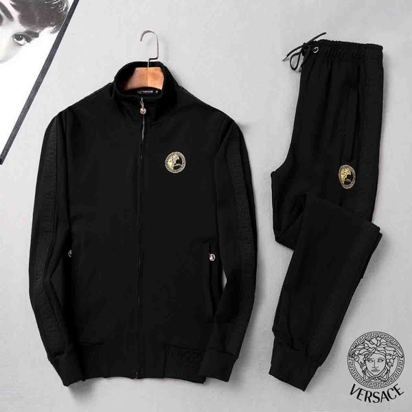 men's design fashion sportswear letter embroidery luxury summer sportswear short-sleeved pullover jogging pants suit o-neck sportswear, Gray
men's design fashion sportswear letter embroidery luxury summer sportswear short-sleeved pullover jogging pants suit o-neck sportswear, Gray