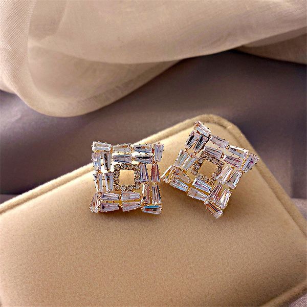 korean new zircon simple square stud earrings for woman exquisite wild statement earrings bride wedding jewelry gift, Golden;silver
korean new zircon simple square stud earrings for woman exquisite wild statement earrings bride wedding jewelry gift, Golden;silver
