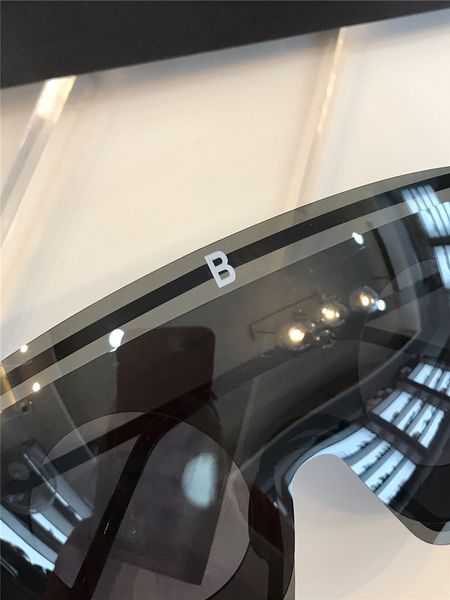 new combination specially lens frame designed sunglasses marz with fashion double-layer oversized uv400 lens avant-garde style exgkj, White;black
new combination specially lens frame designed sunglasses marz with fashion double-layer oversized uv400 lens avant-garde style exgkj, White;black