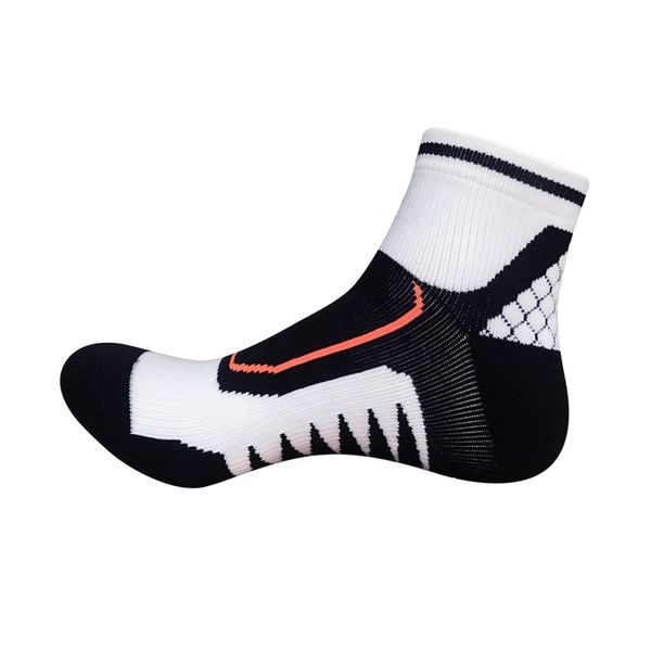 2017 running cycling camping casual socks soft breathable male new design sock sport exercise fitness sock new, Black
2017 running cycling camping casual socks soft breathable male new design sock sport exercise fitness sock new, Black