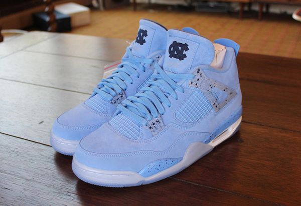 2019 release man basketball shoes 4 og unc pe super limited with real suede leather outdoor sneakers with box us7-13
2019 release man basketball shoes 4 og unc pe super limited with real suede leather outdoor sneakers with box us7-13