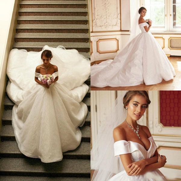2020 a line luxury wedding dresses lace glitter off the shoulder sweep train country wedding dress plus size bridal gowns, White
2020 a line luxury wedding dresses lace glitter off the shoulder sweep train country wedding dress plus size bridal gowns, White