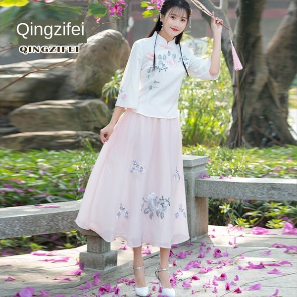 hanfu tang women's style large size fresh embroidered tea tang suit republic of china modified young cheongsam two-piece suit, White
hanfu tang women's style large size fresh embroidered tea tang suit republic of china modified young cheongsam two-piece suit, White