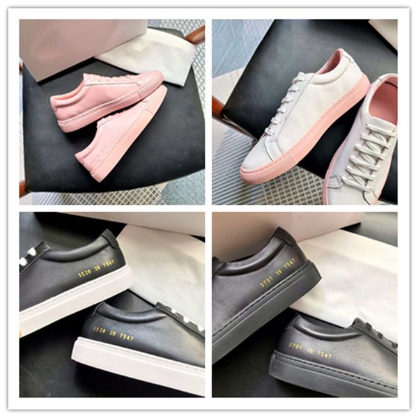 the classic casual shoes are very thin on the feet, simple style, fashionable and versatile, ultra-textured, empty glue process, Black
the classic casual shoes are very thin on the feet, simple style, fashionable and versatile, ultra-textured, empty glue process, Black