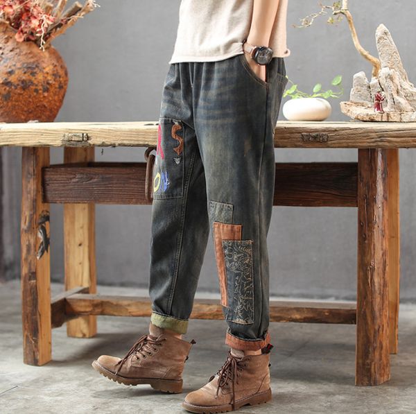 women jeans autumn winter large size elastic waist fleece denim pants new ladies embroidery patchwork casual trousers 2019, Blue
women jeans autumn winter large size elastic waist fleece denim pants new ladies embroidery patchwork casual trousers 2019, Blue