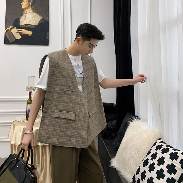 male casual sleeveless jacket outerwear waistcoat men fashion vintage plaid asymmetric design suit vest stage costumes, Black;white
male casual sleeveless jacket outerwear waistcoat men fashion vintage plaid asymmetric design suit vest stage costumes, Black;white