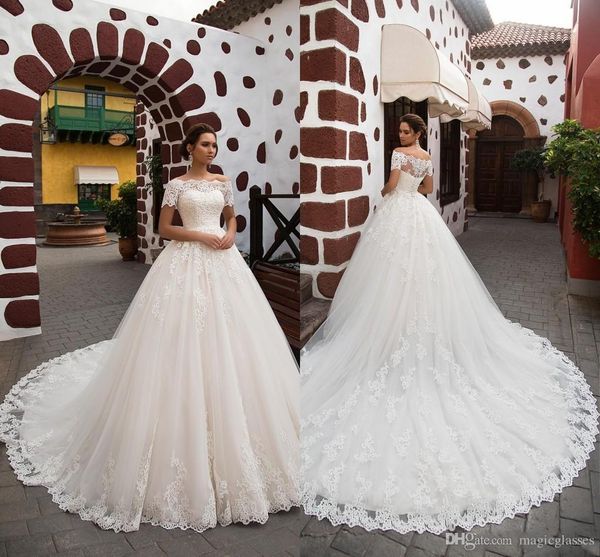 vintage arabic princess ivory a line wedding dresses lace turkey women country western bridal gowns 2019 appliques off-shoulder cheap, White
vintage arabic princess ivory a line wedding dresses lace turkey women country western bridal gowns 2019 appliques off-shoulder cheap, White