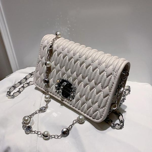 elegant female square crossbody bag 2020 new high-quality pu leather women's handbag diamond lock chain shoulder messenger bag
elegant female square crossbody bag 2020 new high-quality pu leather women's handbag diamond lock chain shoulder messenger bag