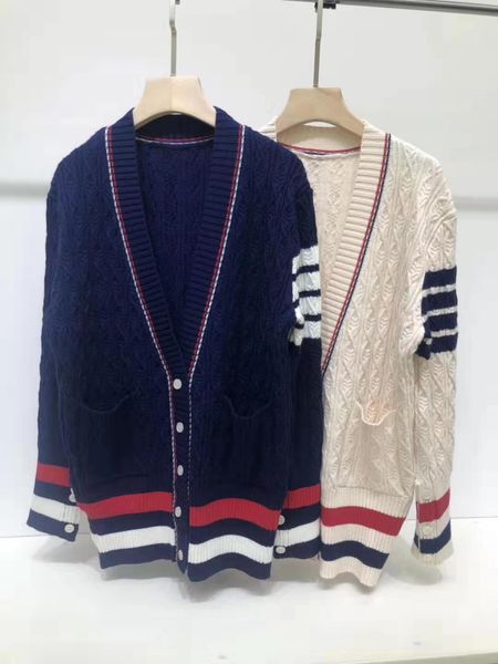 2019 autumn winter new luxury women sweater knit fashion luxury women designer sweaters pull femme solid v-neck s-xl, White;black
2019 autumn winter new luxury women sweater knit fashion luxury women designer sweaters pull femme solid v-neck s-xl, White;black