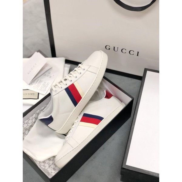 stylish flat-bottomed,low-flat-bottomed ace embroidered sneakers, r brand casual sneakers, size 35-45,with box
stylish flat-bottomed,low-flat-bottomed ace embroidered sneakers, r brand casual sneakers, size 35-45,with box