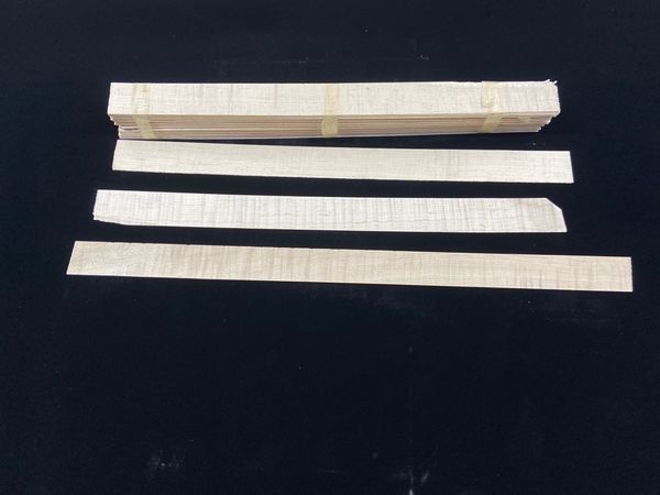 боковые панели скрипичных являются кленовым дерево высокого качества 
боковые панели скрипичных являются кленовым дерево высокого качества