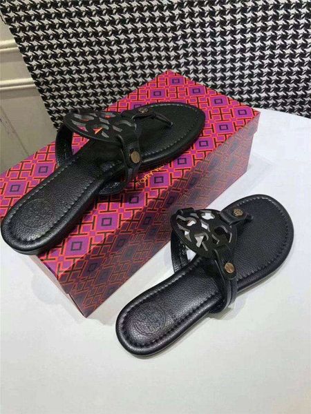 Brand new fa hion genuine leather flip flop for women tory comfortable andal beach lipper out ide hoe woman lide
Brand new fa hion genuine leather flip flop for women tory comfortable andal beach lipper out ide hoe woman lide