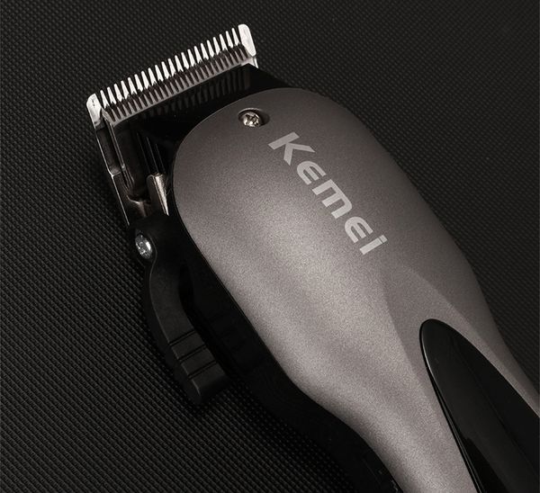 kemei2020 electric trimmer beard trimmer professional hair clipper rechargeable hair cutting 10 hair trimmers razor kodkq
kemei2020 electric trimmer beard trimmer professional hair clipper rechargeable hair cutting 10 hair trimmers razor kodkq