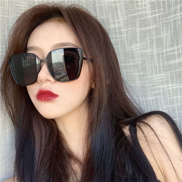 sunglasses womens 2019 new-fashion street shoot big box ins round face was thin korean version of the retro network red sun glasses, White;black
sunglasses womens 2019 new-fashion street shoot big box ins round face was thin korean version of the retro network red sun glasses, White;black