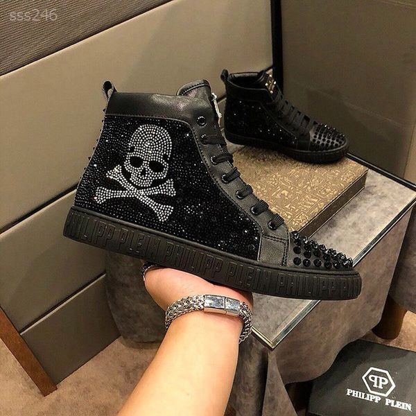 new 2020 leisure sneakers outdoor shoe low cut suede spike shoes for men and women luxury shoes party crystal handsome sneakers, Black
new 2020 leisure sneakers outdoor shoe low cut suede spike shoes for men and women luxury shoes party crystal handsome sneakers, Black