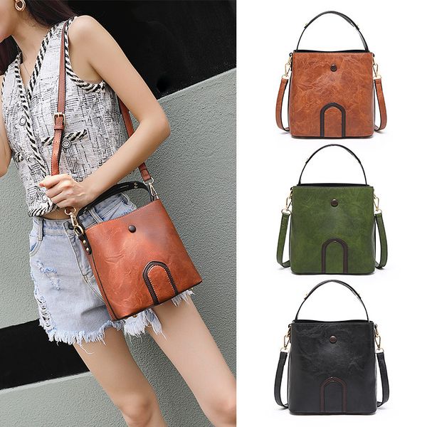 2019 new women's bag european and american fashion wide shoulder bucket bag retro messenger shoulder
2019 new women's bag european and american fashion wide shoulder bucket bag retro messenger shoulder